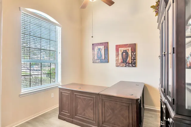 $3,800 | 10 West Lasting Spring Circle, The Woodlands, TX 77389