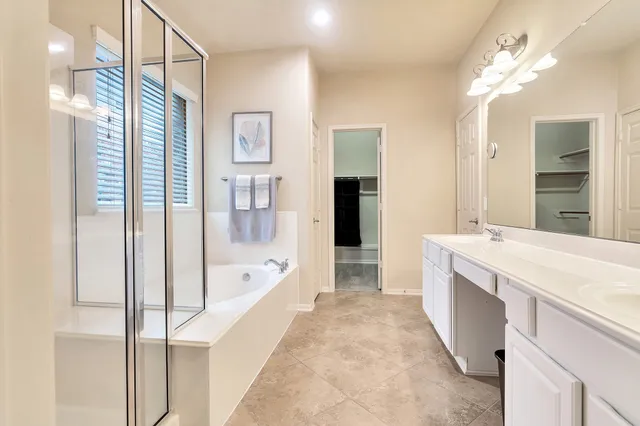 $3,800 | 10 West Lasting Spring Circle, The Woodlands, TX 77389