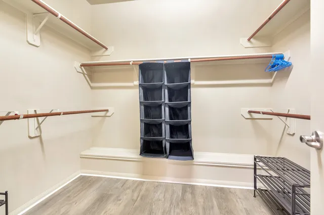 $3,800 | 10 West Lasting Spring Circle, The Woodlands, TX 77389