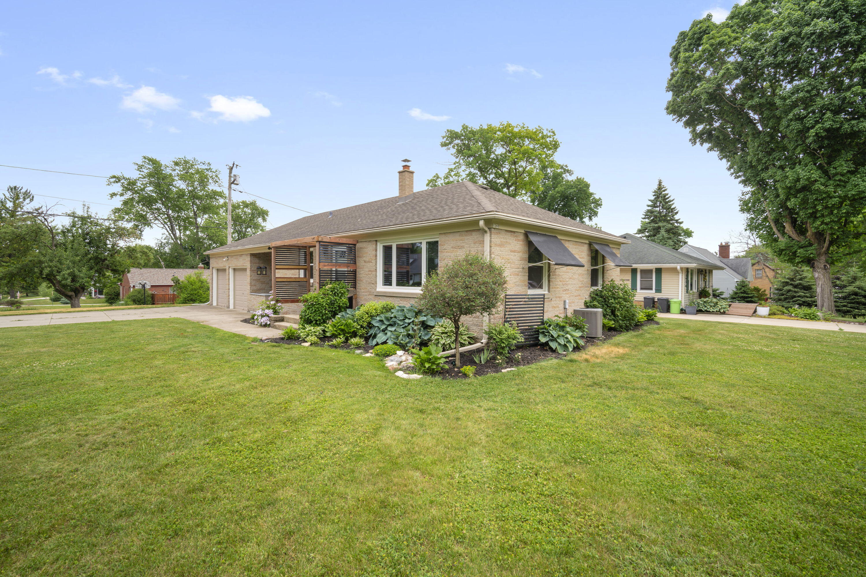1260 South Edwards Street Brookfield, WI 53005 - Photo 24 of 26 3_imgDSC09042