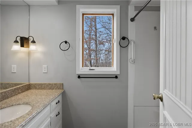 $480,000 | 130 Doubletree Lane, Camdenton, MO 65020