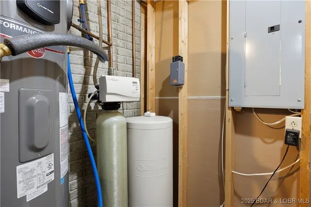 $480,000 | 130 Doubletree Lane, Camdenton, MO 65020