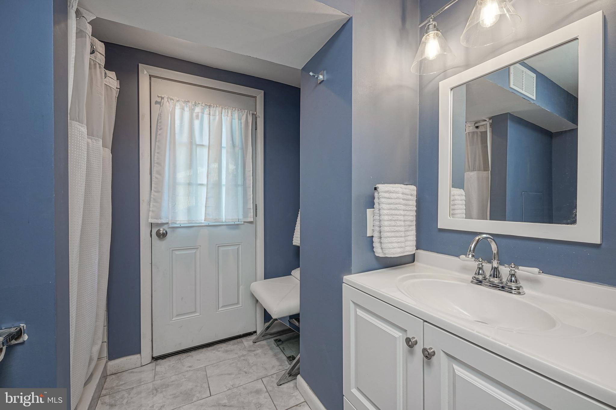 13 Tollhouse Road Eastampton, NJ 08060 - Photo 18 of 42 Come in from the Pool;)