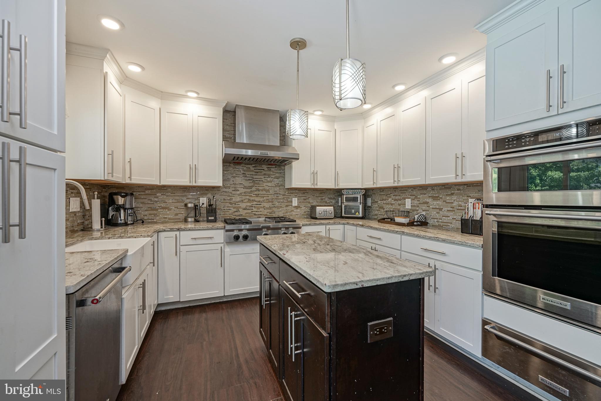 13 Tollhouse Road Eastampton, NJ 08060 - Photo 7 of 42 Island for the CHEF!