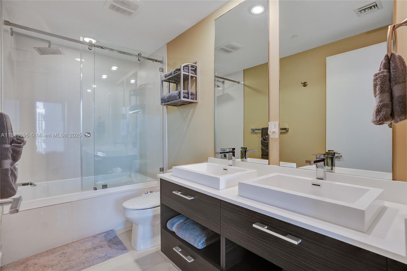 55 Southwest 9th Street, Unit 2201 Miami, FL 33130 - Photo 18 of 58