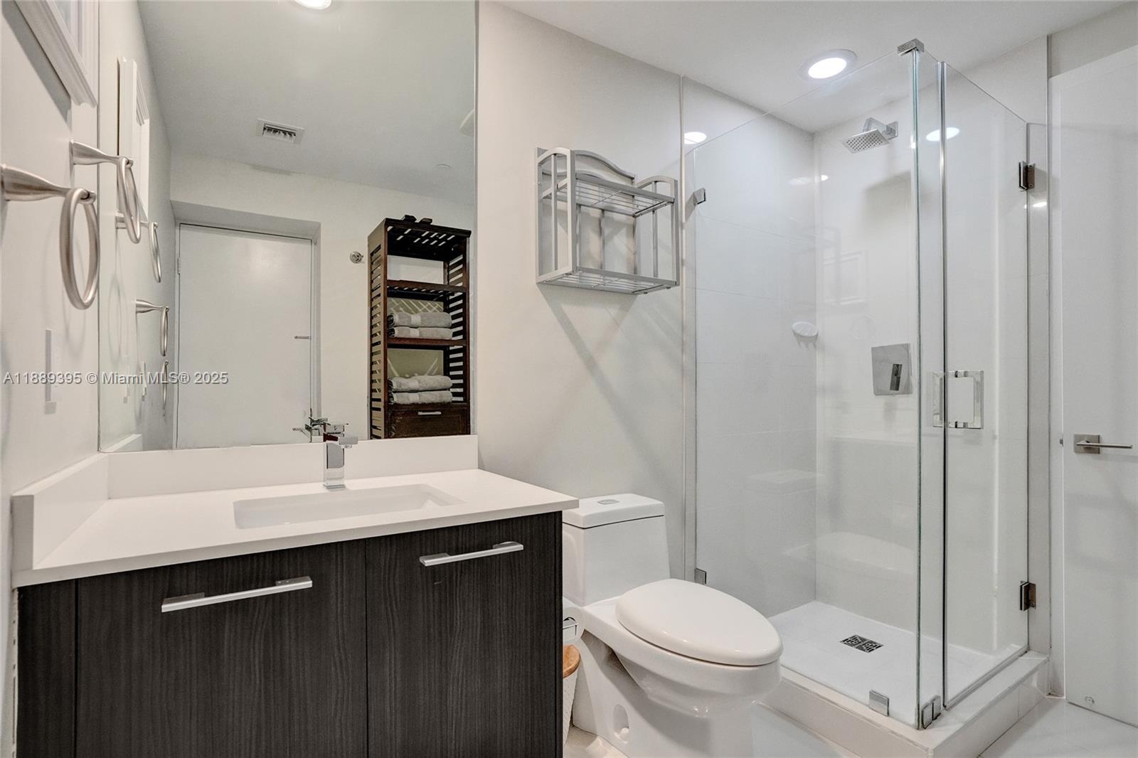 55 Southwest 9th Street, Unit 2201 Miami, FL 33130 - Photo 26 of 58