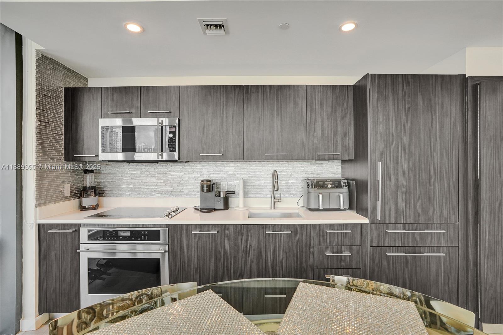 55 Southwest 9th Street, Unit 2201 Miami, FL 33130 - Photo 9 of 58