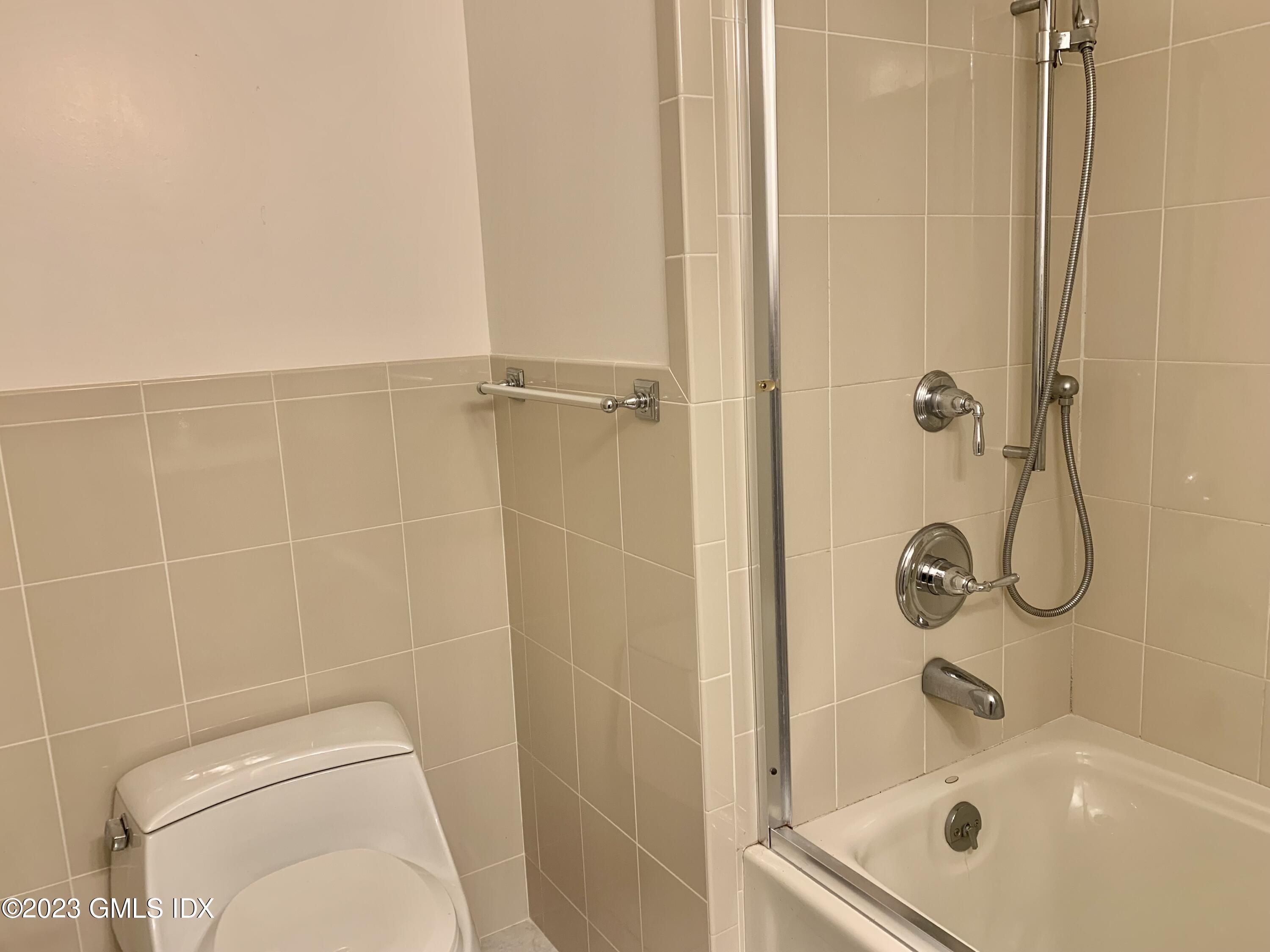 15 Windsor Lane Cos Cob, CT 06807 - Photo 17 of 31 IMG_E1822