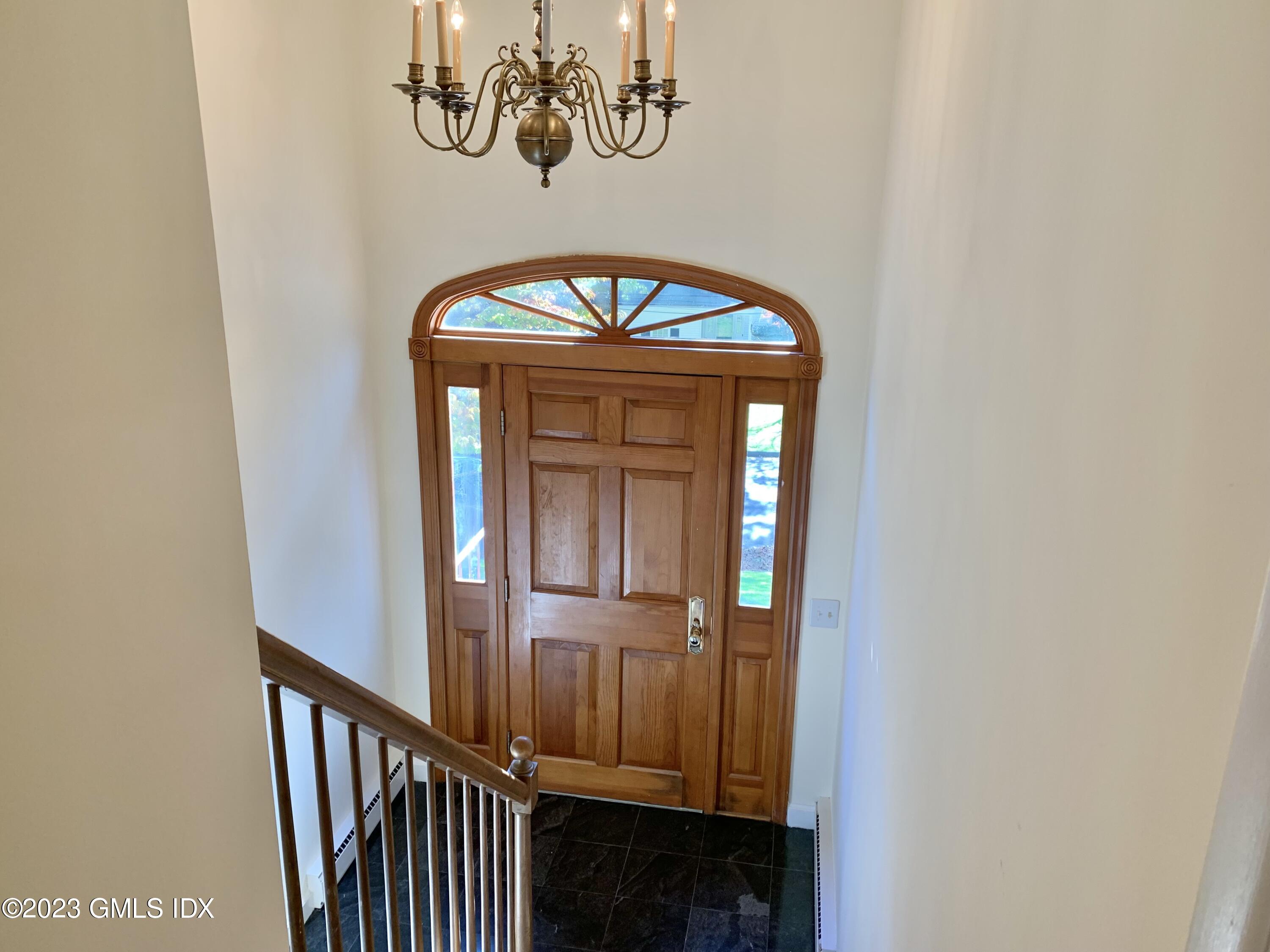 15 Windsor Lane Cos Cob, CT 06807 - Photo 2 of 31 IMG_E1835