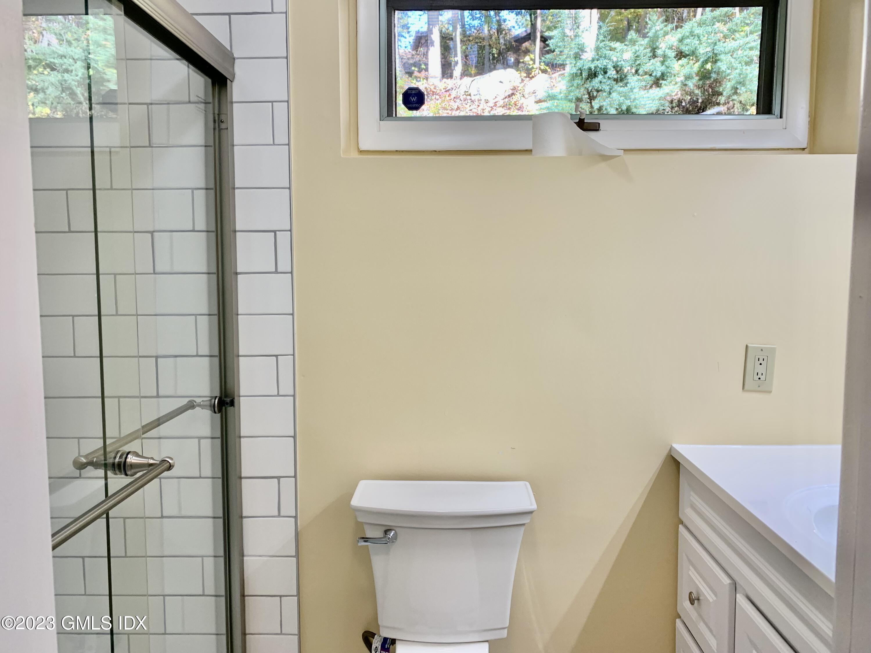 15 Windsor Lane Cos Cob, CT 06807 - Photo 21 of 31 IMG_E1848