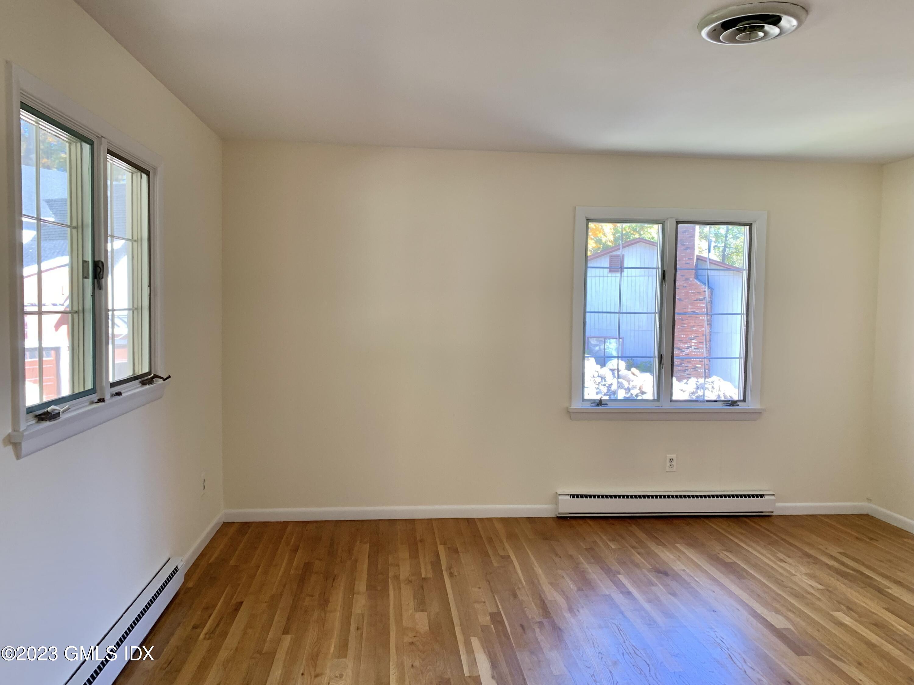 15 Windsor Lane Cos Cob, CT 06807 - Photo 10 of 31 IMG_E1828