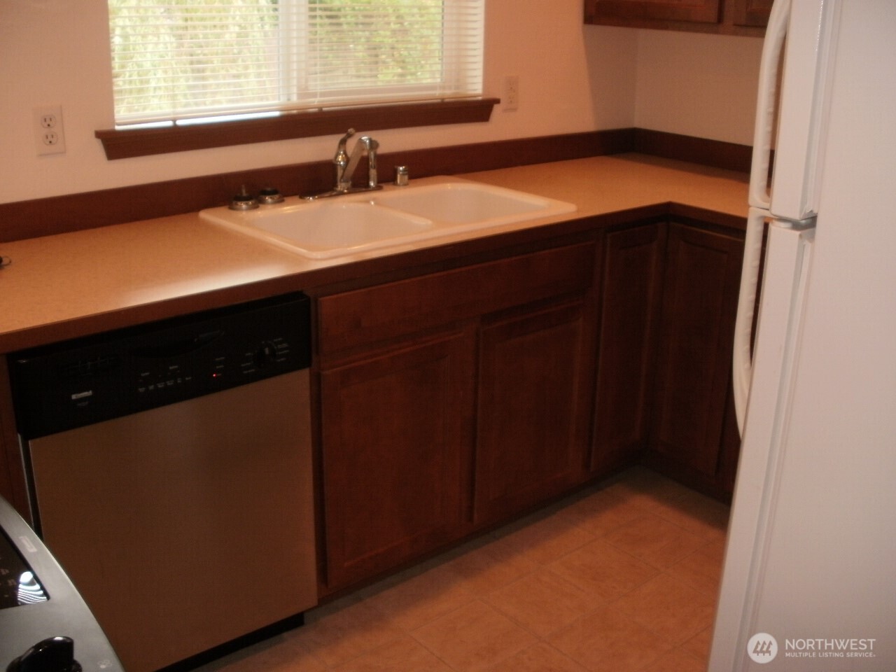 7229 Vandermark Road East Bonney Lake, WA 98391 - Photo 8 of 19
