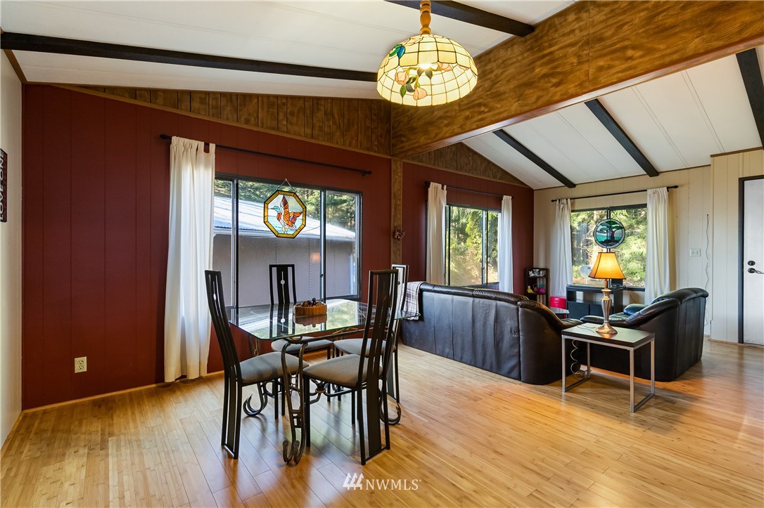 8537 White Road Blaine, WA 98230 - Photo 6 of 30 Gallery Image 6