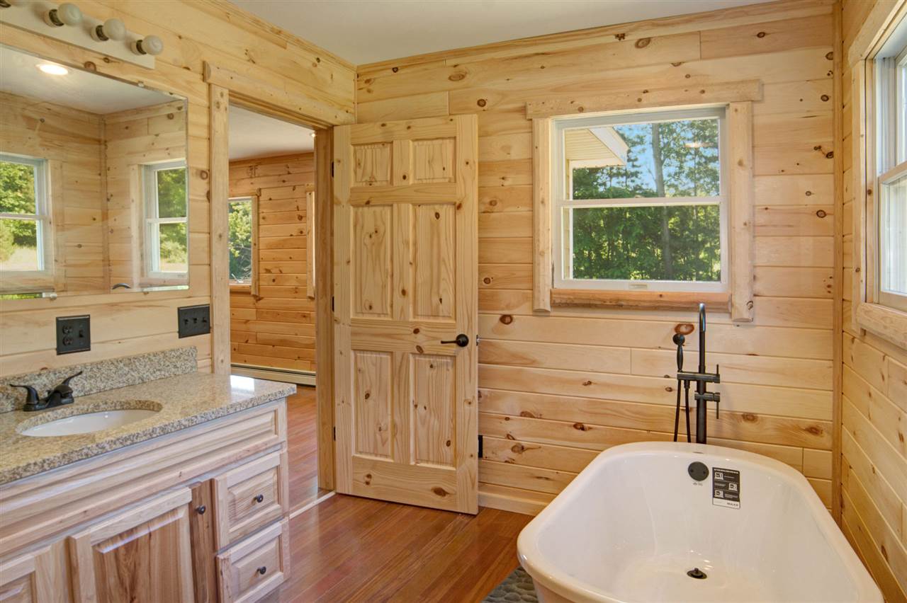 2140 Banktson Road Frankfort, MI 49635 - Photo 15 of 42 1863873-14.JPG