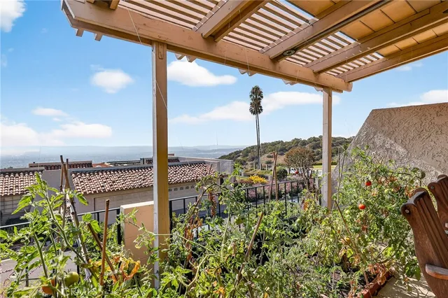 $999,800 | 892 Highpoint Drive, Claremont, CA 91711