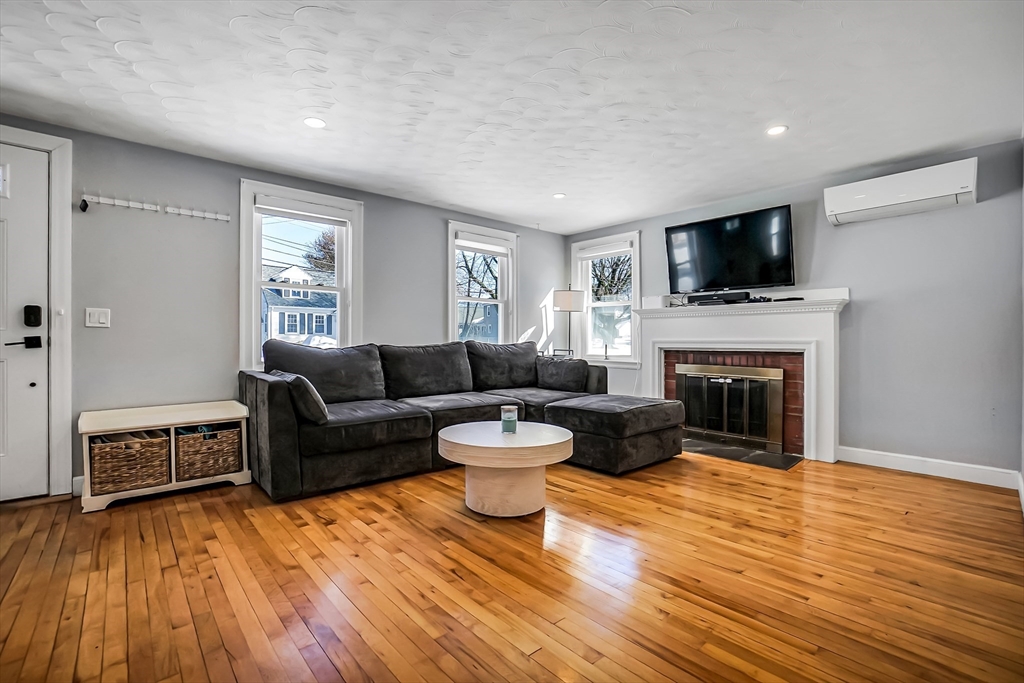 17 Tennyson Road Waltham, MA 02453 - Photo 14 of 33 Gallery Image 14