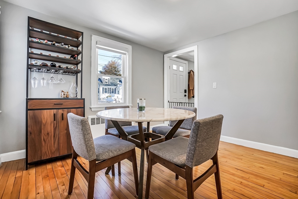 17 Tennyson Road Waltham, MA 02453 - Photo 8 of 33 Gallery Image 8