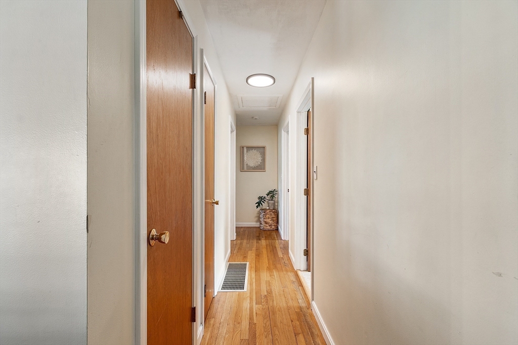 5 Glenn Road Merrimac, MA 01860 - Photo 11 of 40 Gallery Image 11