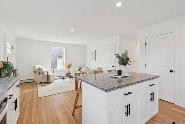 $399,900 | 5 Feldspar Lane, Unit 3, Cumberland Center, ME 04021