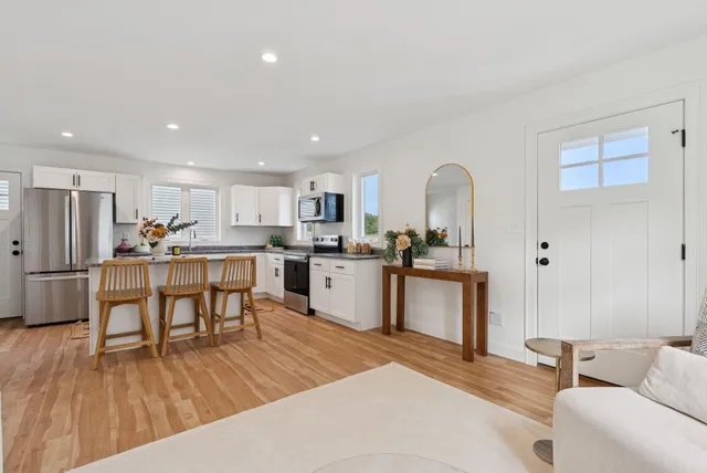 $399,900 | 5 Feldspar Lane, Unit 3, Cumberland Center, ME 04021