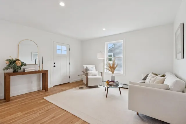 $399,900 | 5 Feldspar Lane, Unit 3, Cumberland Center, ME 04021