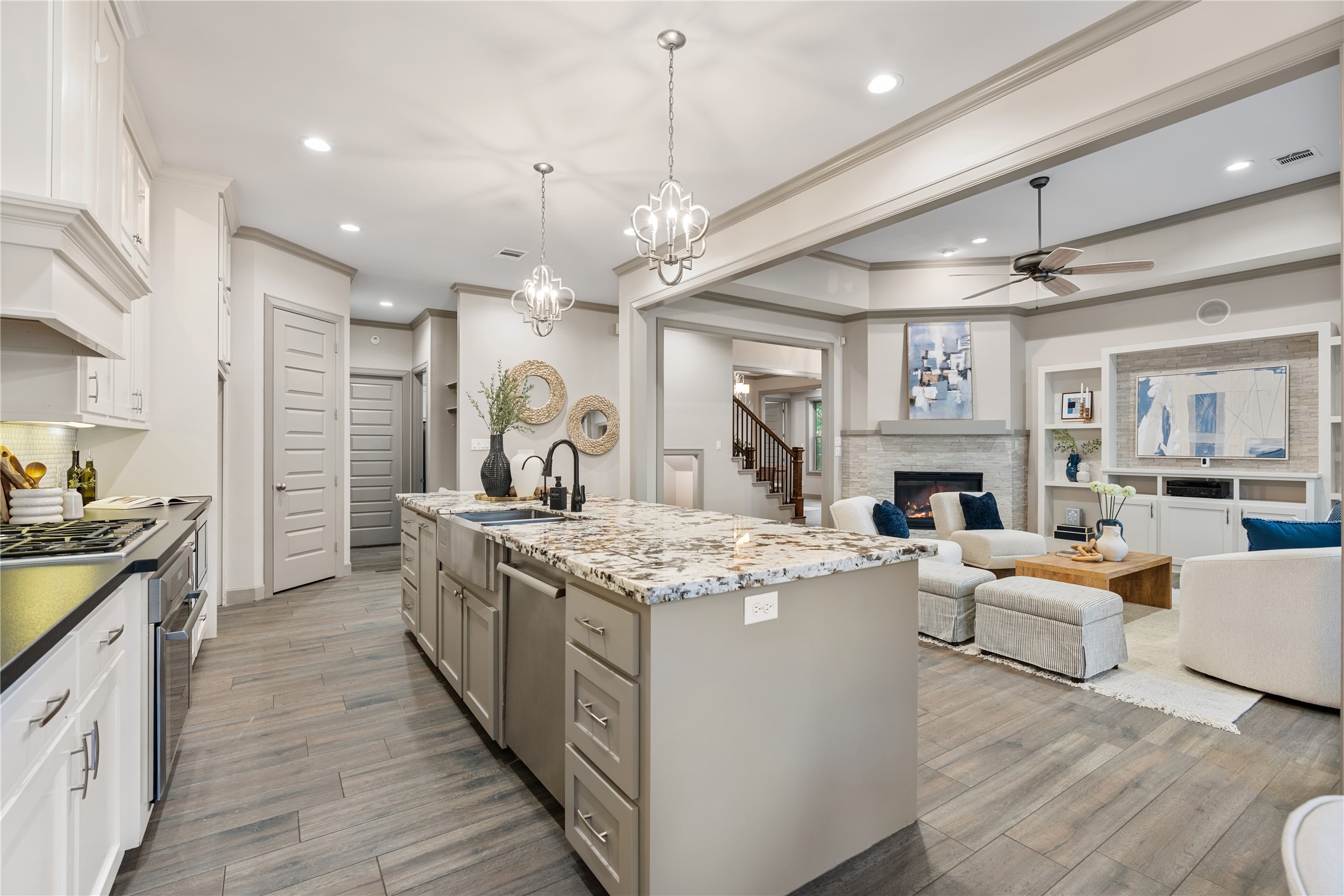 12379 Pebble View Drive Conroe, TX 77304 - Photo 14 of 46 Open concept.