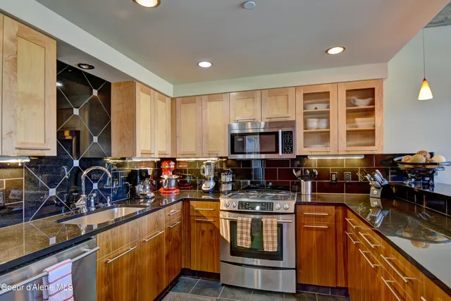 $799,900 | 1884 Bellerive Lane, Unit 415, Coeur D'Alene, ID 83814