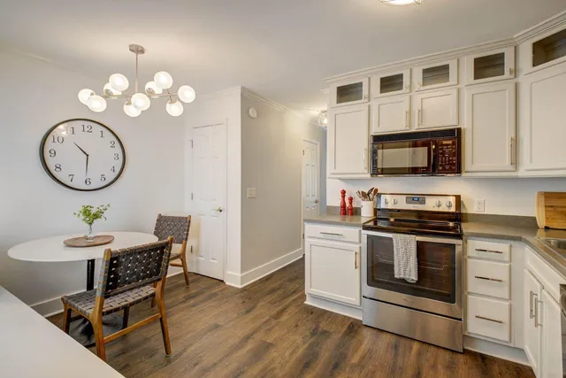 $349,900 | 252 Howle Avenue, Unit A4, Charleston, SC 29412