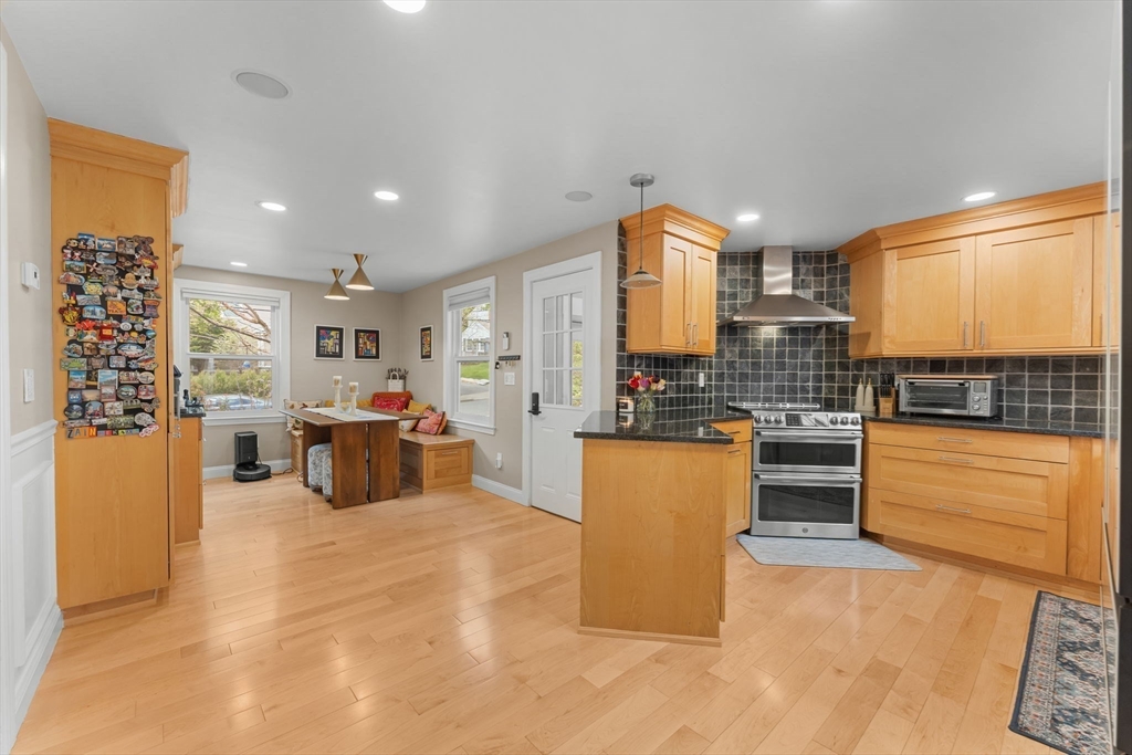 106 Annawan Road Newton, MA 02468 - Photo 10 of 31
