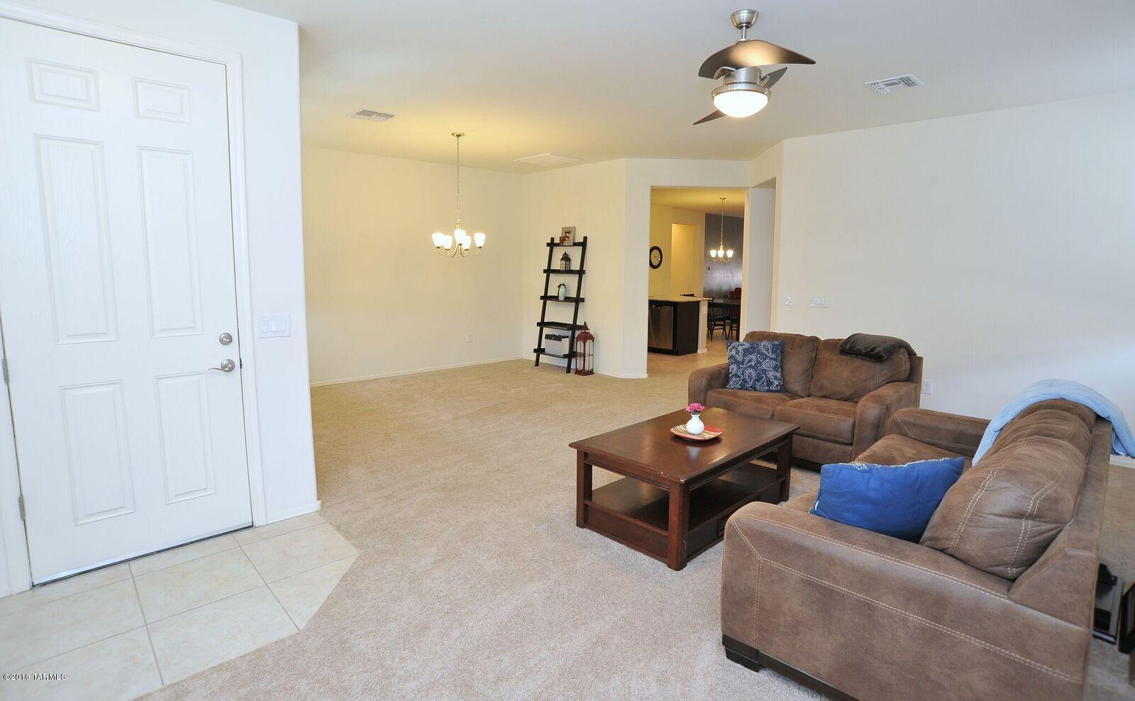 39033 South Running Roses Lane Saddlebrooke, AZ 85739 - Photo 11 of 24