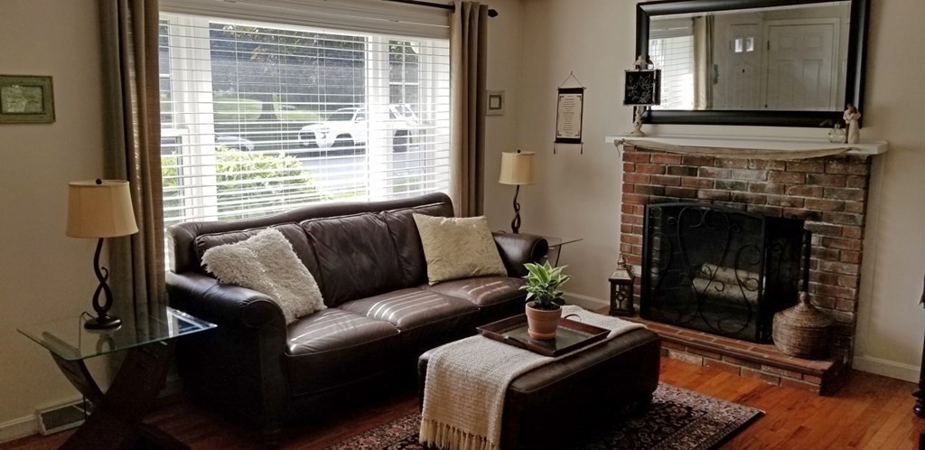 20 Westport Road Worcester, MA 01605 - Photo 3 of 26 Gallery Image 3