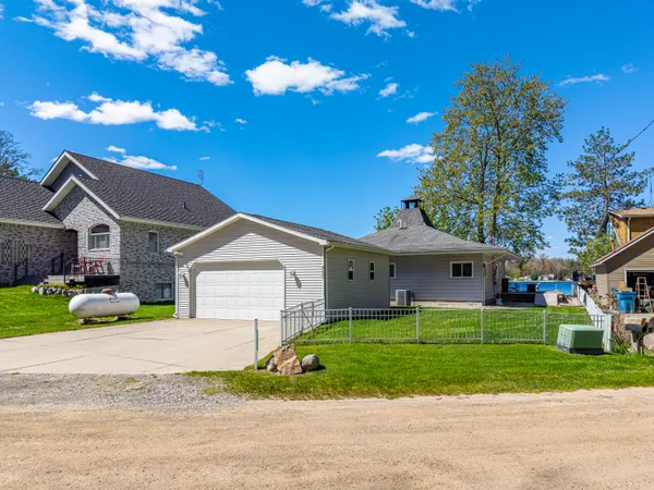 $435,000 | 4625 Lake Resort, Gladwin, MI 48624