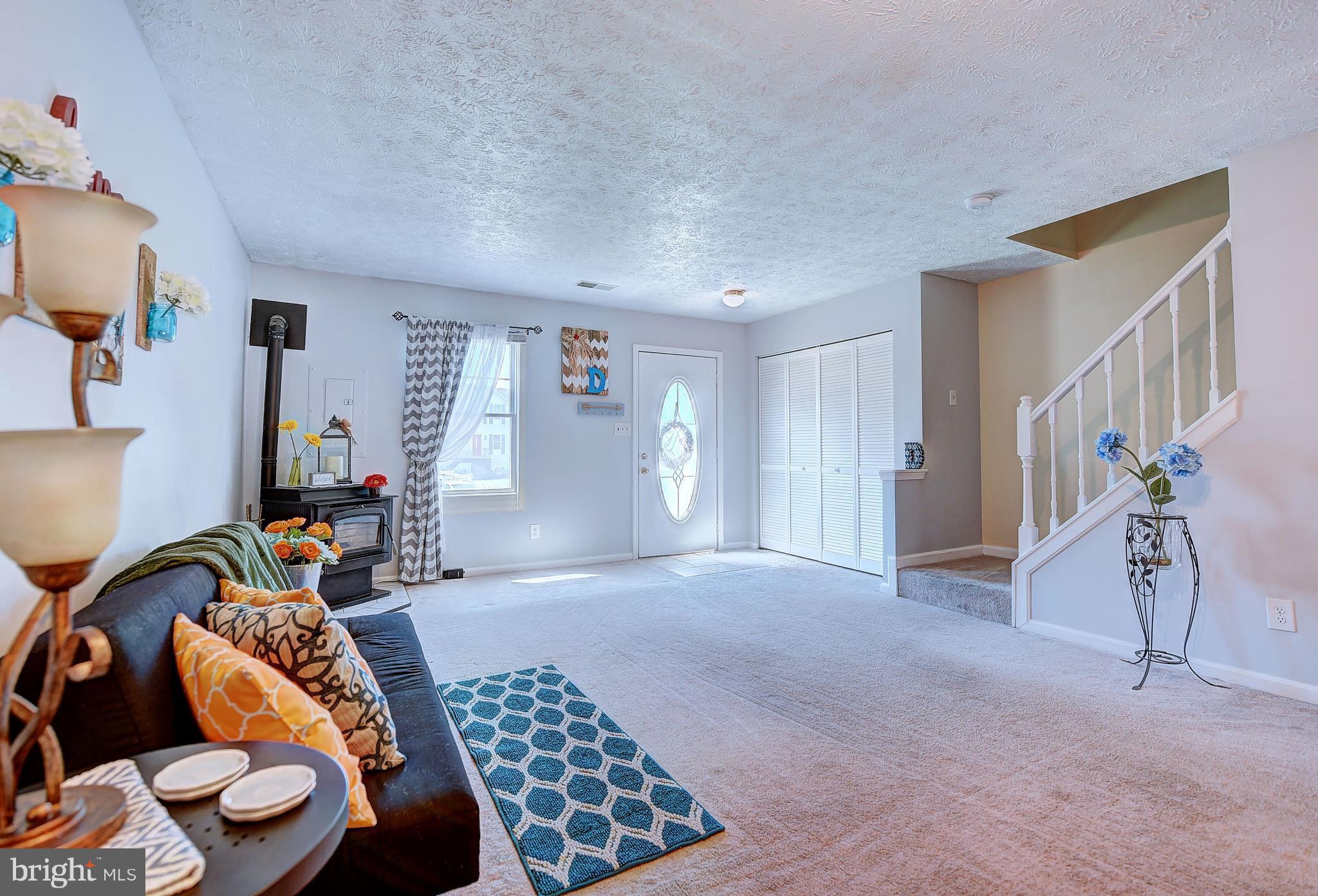3916 Cutty Sark Road Baltimore, MD 21220 - Photo 3 of 30 Living Room