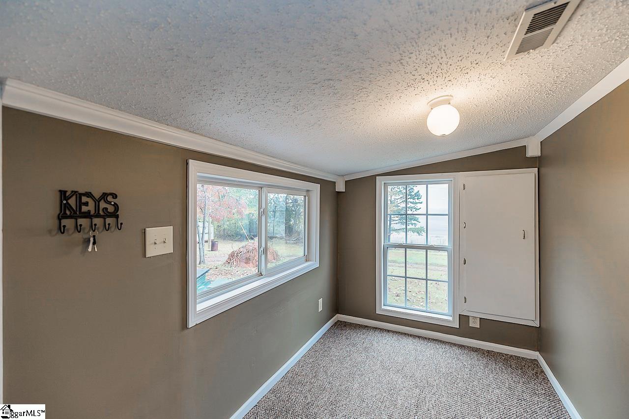 1070 Roddy Road Campobello, SC 29322 - Photo 21 of 22