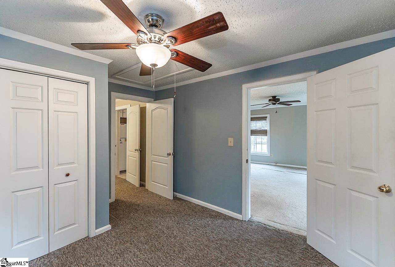 1070 Roddy Road Campobello, SC 29322 - Photo 9 of 22