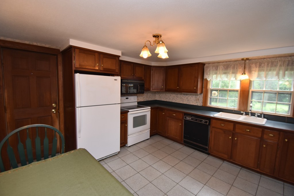 105 Main Road Westhampton, MA 01027 - Photo 9 of 30