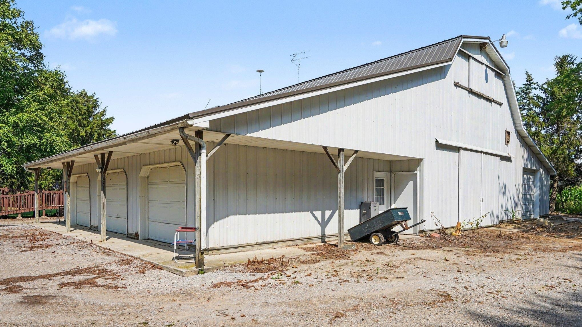2298 West Hayes Road Ithaca, MI 48847 - Photo 6 of 67 Gallery Image 6