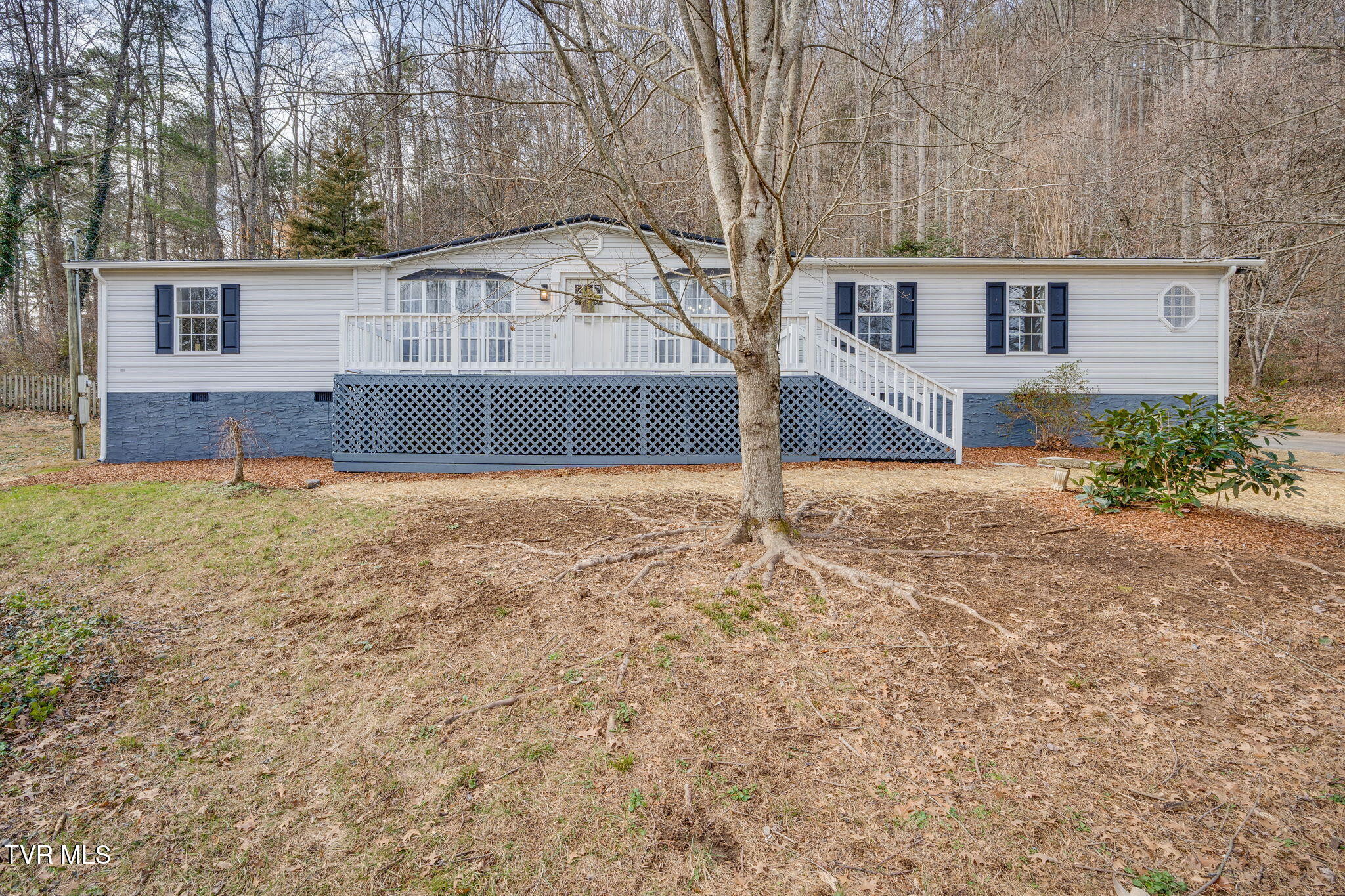 317 Mcinturff Springs Road Erwin, TN 37650 - Photo 1 of 37 001