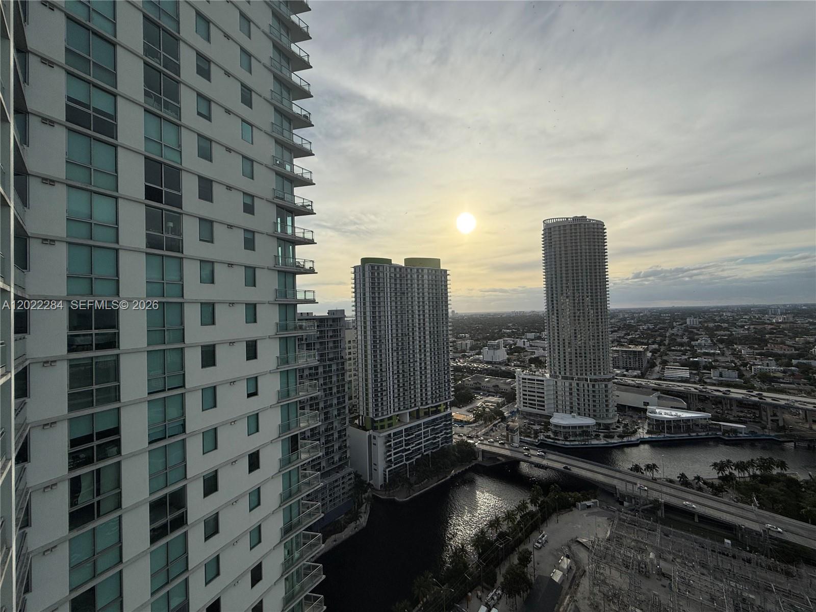 92 Southwest 3rd Street, Unit 3709 Miami, FL 33130 - Photo 18 of 22