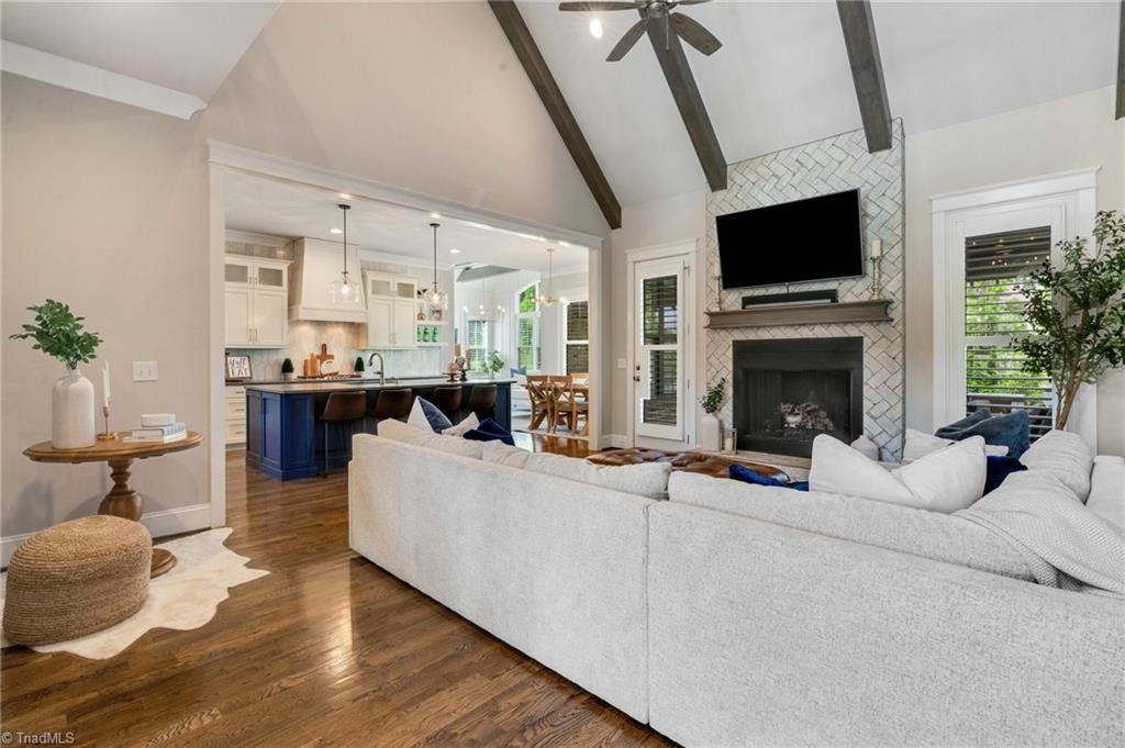 6871 Matzinger Court Oak Ridge, NC 27310 - Photo 19 of 50 Great room