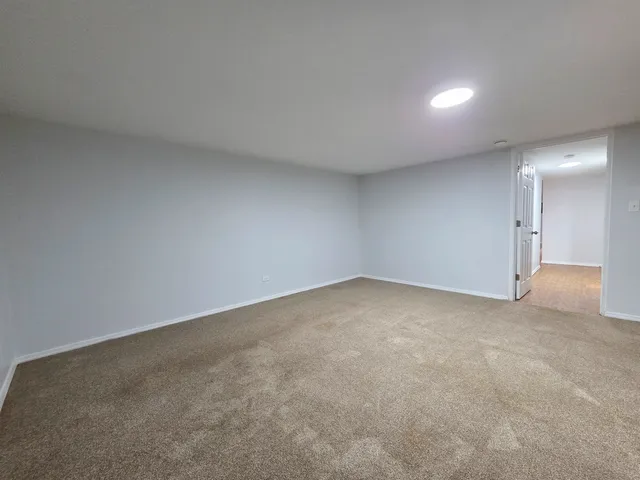 $2,650 | 29 East Lake Shore Drive, Round Lake Park, IL 60073