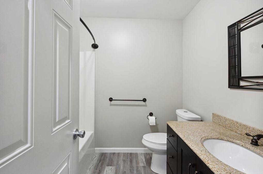 4780 Raymond Road Midland, MI 48642 - Photo 10 of 27