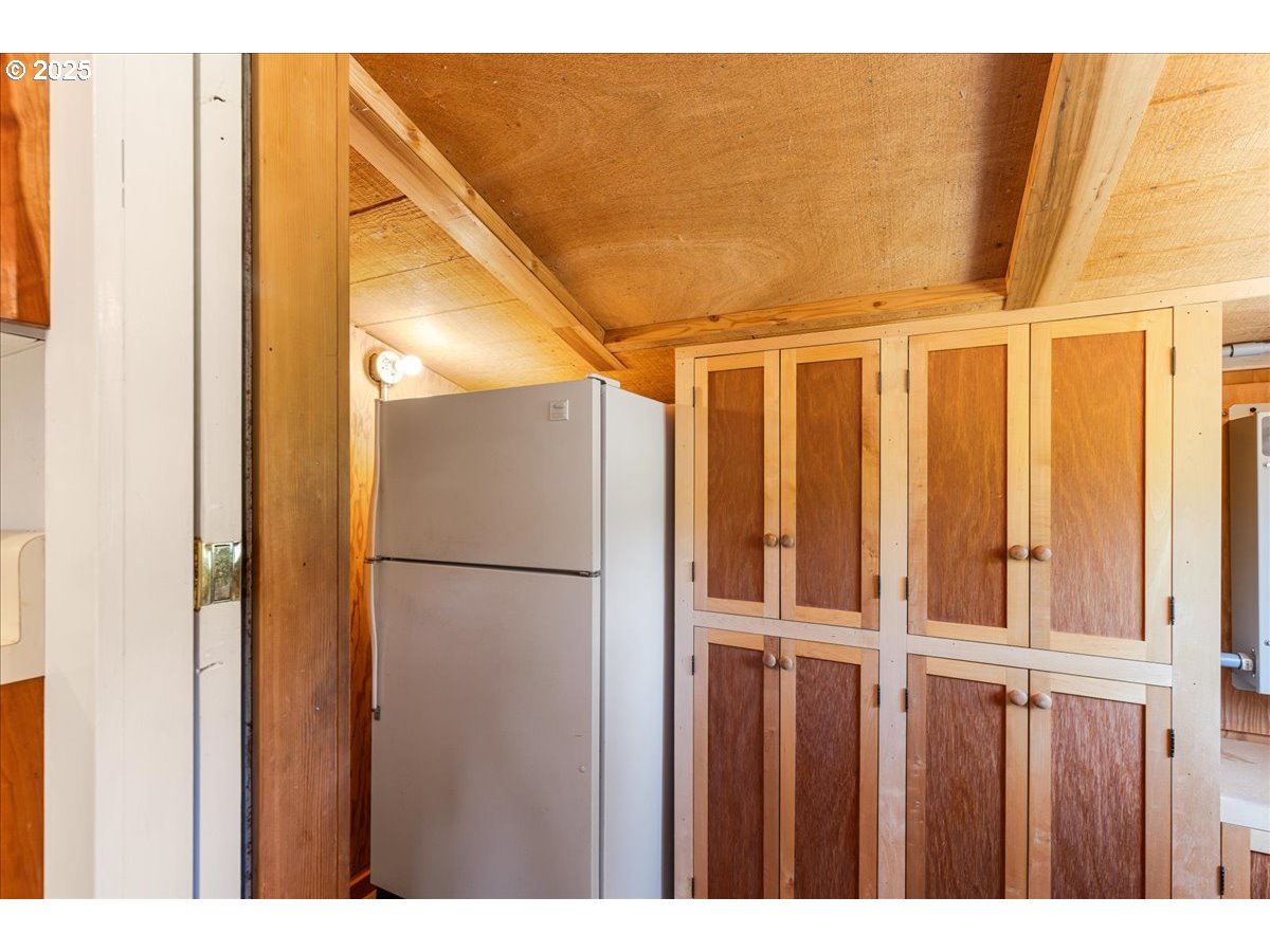 14955 Northeast Springbrook Road Newberg, OR 97132 - Photo 20 of 48 Pantry