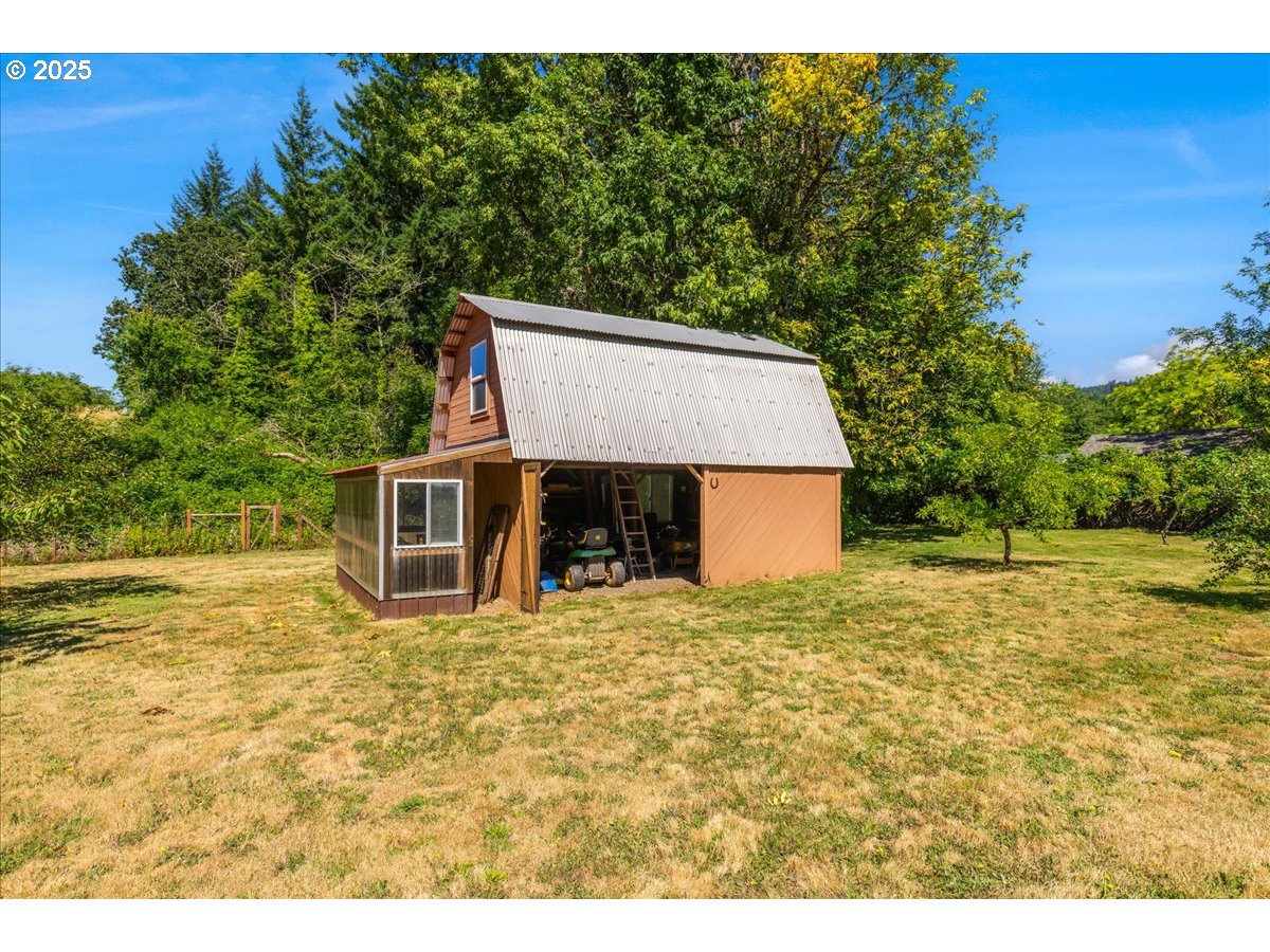 14955 Northeast Springbrook Road Newberg, OR 97132 - Photo 38 of 48 Barn