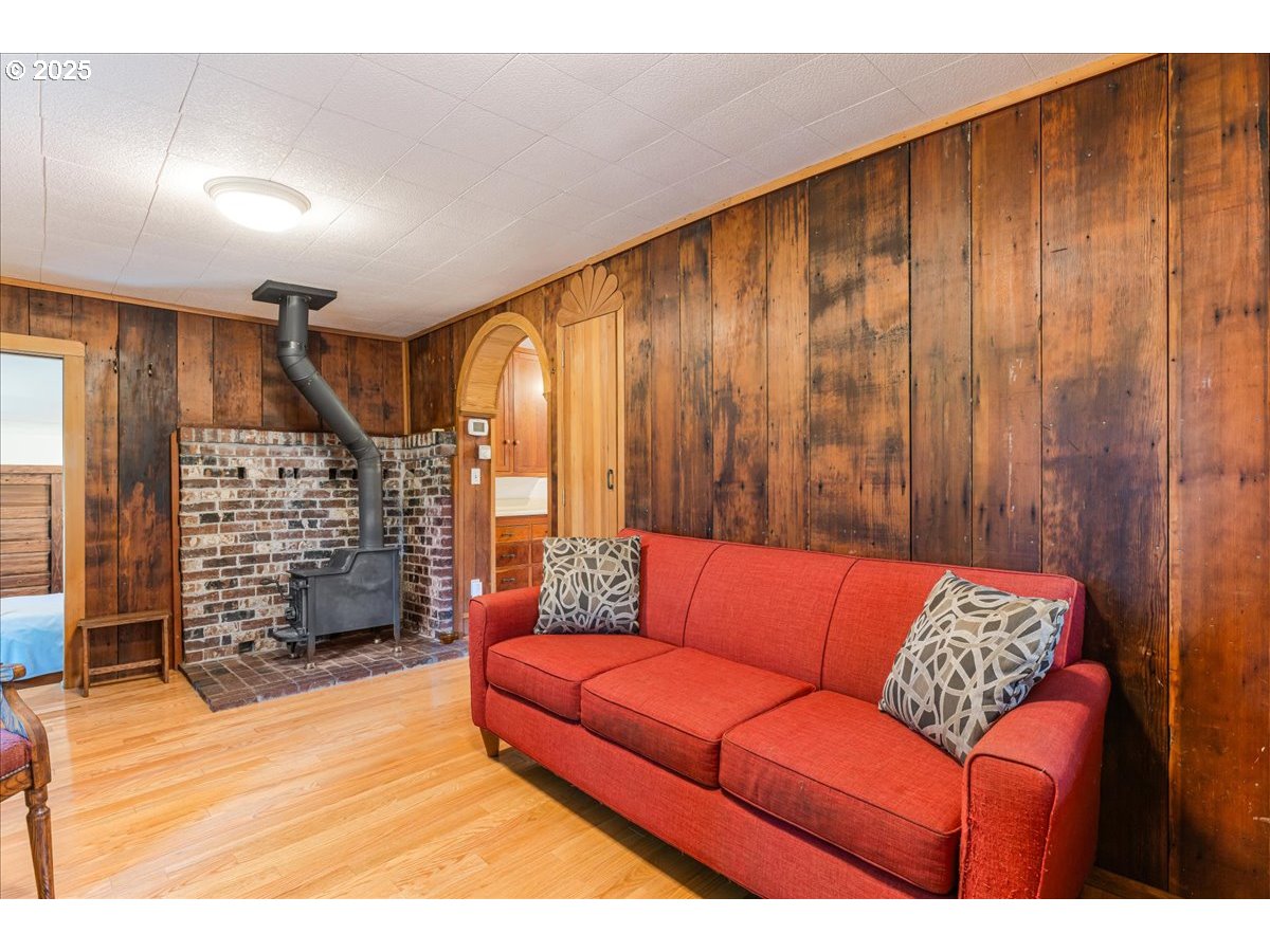 14955 Northeast Springbrook Road Newberg, OR 97132 - Photo 6 of 48 Living Room