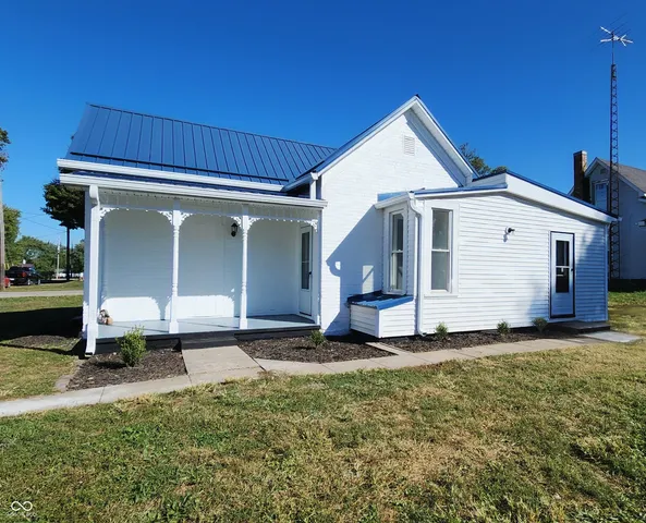 $144,900 | 213 Chambers Street, Veedersburg, IN 47987