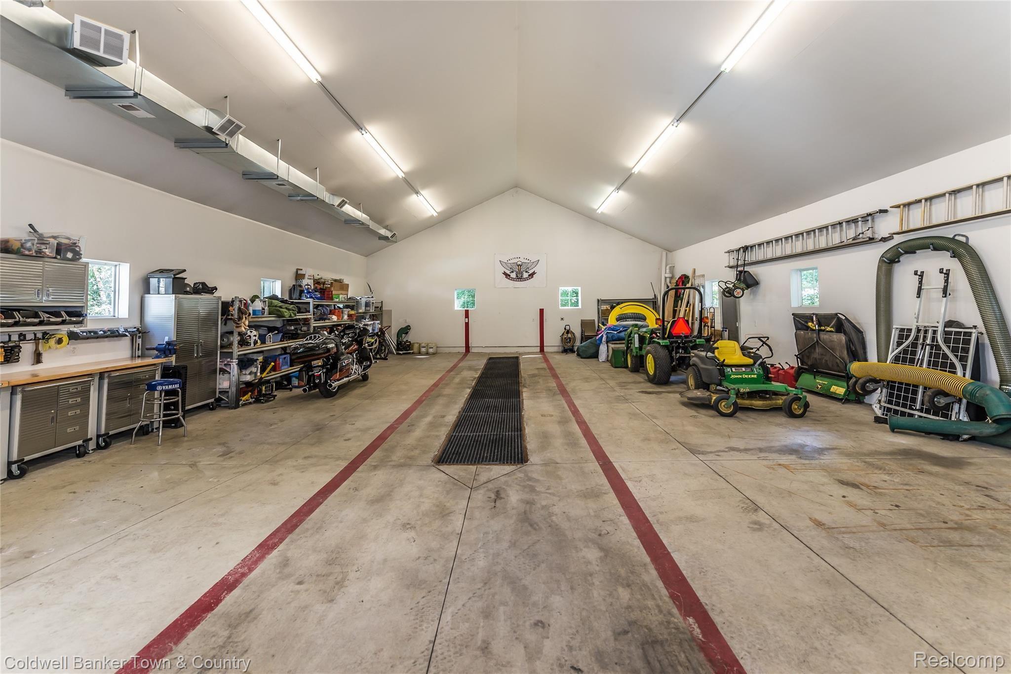 3095 Hunter Road Brighton, MI 48114 - Photo 41 of 92 DSC_2019.jpg