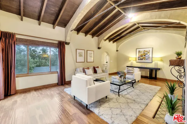 $10,500 | 3425 Oak Glen Drive, Los Angeles, CA 90068