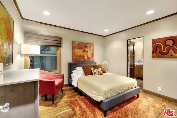 $10,500 | 3425 Oak Glen Drive, Los Angeles, CA 90068