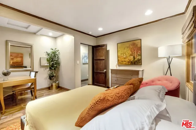 $10,500 | 3425 Oak Glen Drive, Los Angeles, CA 90068